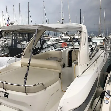 Escapade Antiboise Sur Le Port